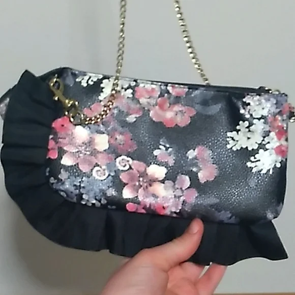 Floral purse. - Picture 4 of 8